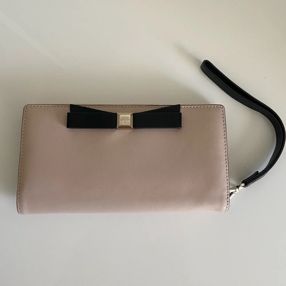 NWOT Kate Spade Leather Linney Hancock Park Large Wallet Wristlet WLRU2225